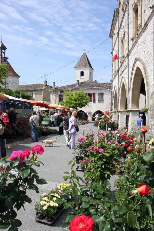 Tournon-dʼAgenais Le Beffroiアパートホテル エクステリア 写真